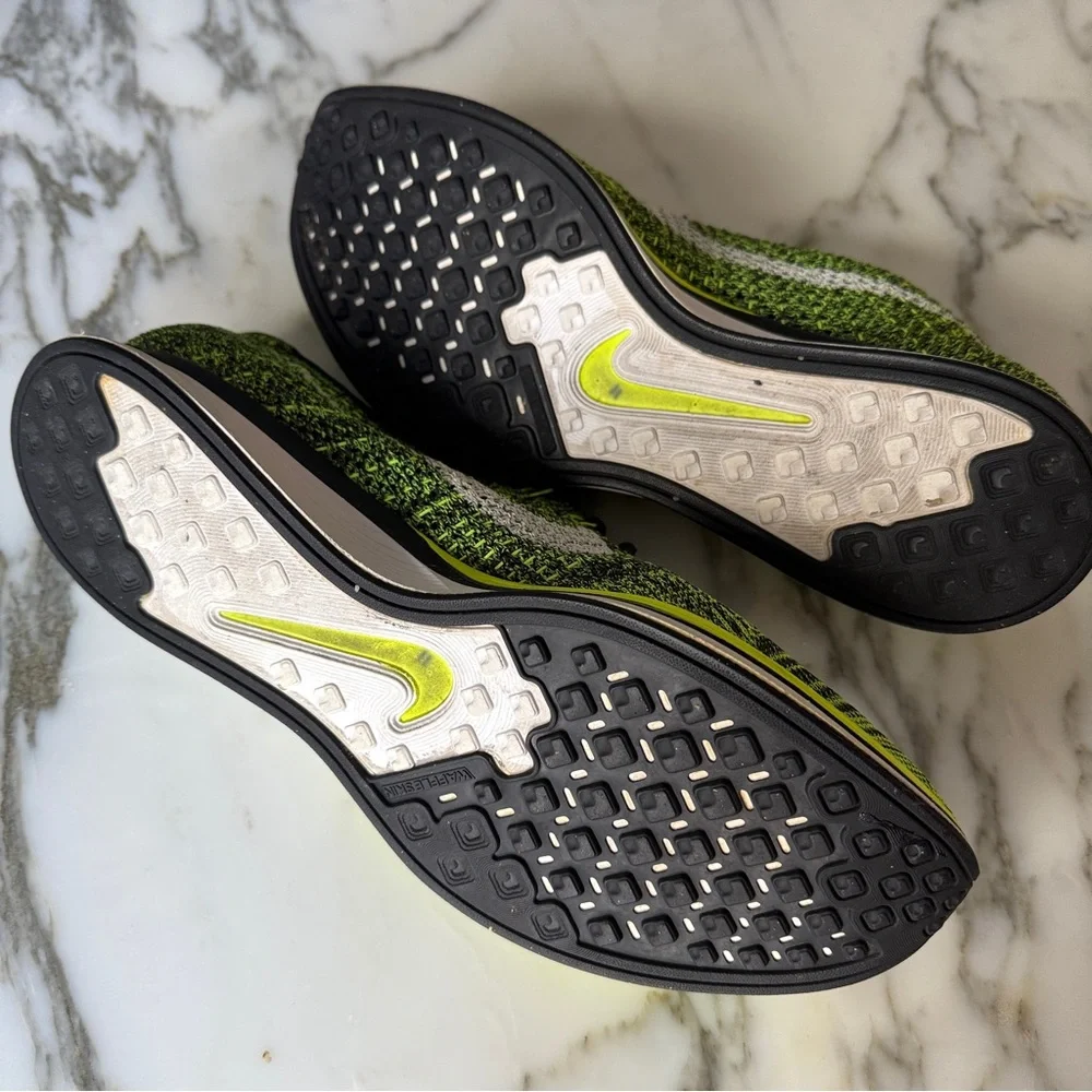 Nike Flyknit Racer Volt Sneakers, Men’s size 11.5 - Picture 5 of 5